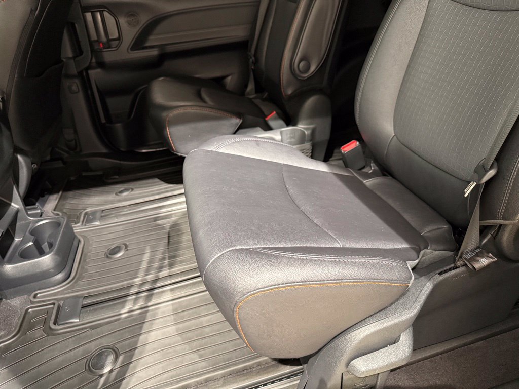Certified 2023 Toyota Sienna XSE w/ XSE Plus Package AWD/4WD image 21