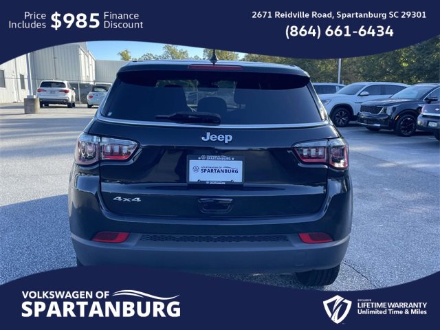 Used 2024 Jeep Compass Sport image 5