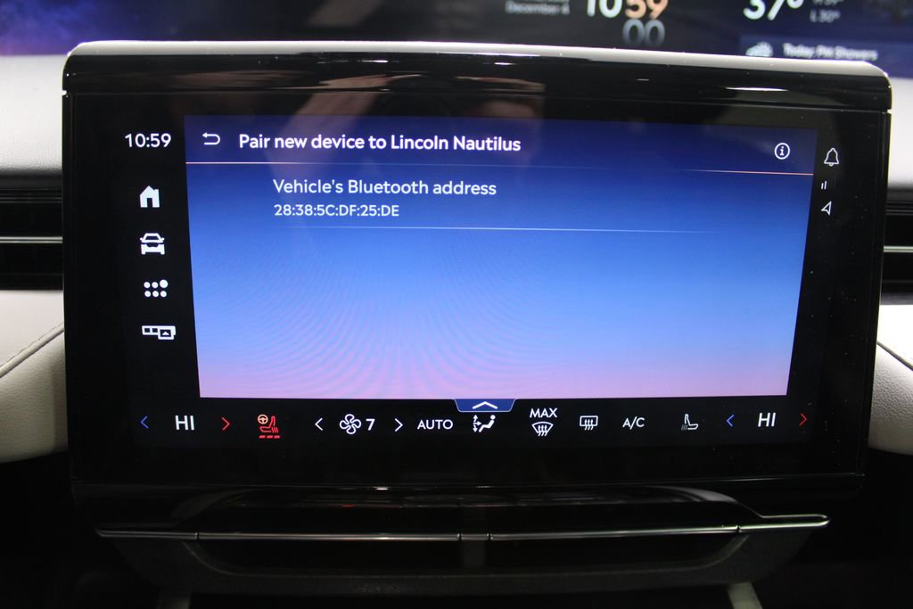 Used 2024 Lincoln Nautilus Reserve image 23