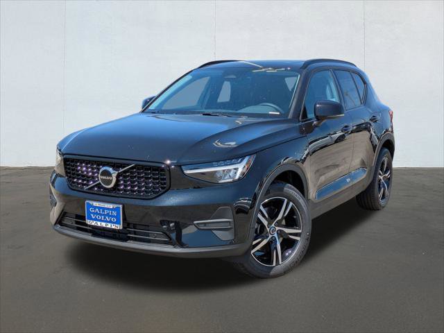 New 2026 Volvo XC40 B5 Core