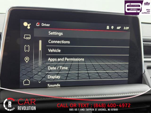 Used 2024 GMC Yukon XL SLT image 30