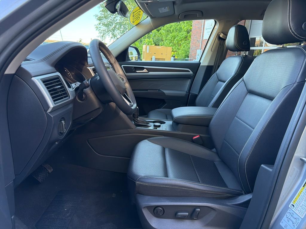 Used 2021 Volkswagen Atlas SE w/ Panoramic Sunroof Package AWD/4WD image 14