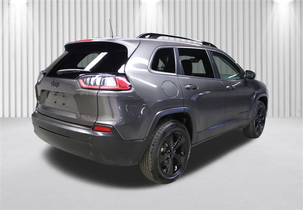 Used 2021 Jeep Cherokee Latitude Plus image 3