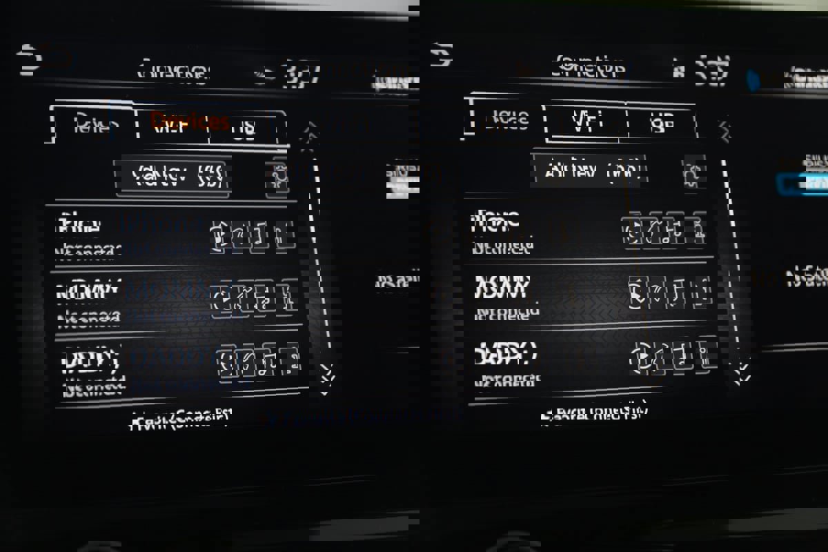 Used 2024 Nissan Armada SL w/ Captain's Chairs Package image 36