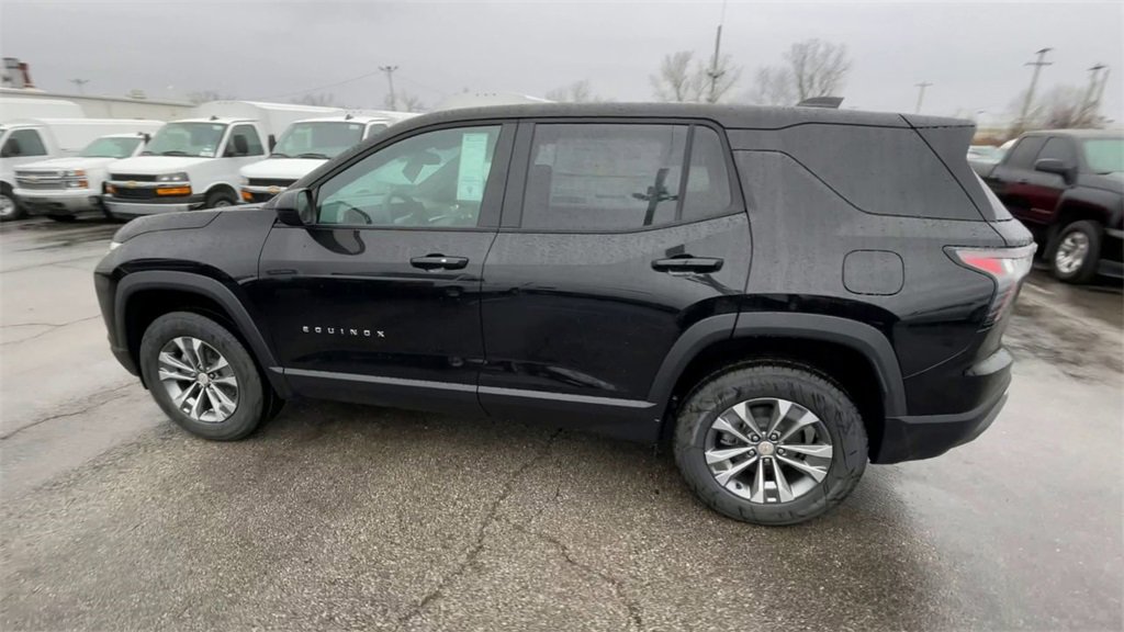 New 2026 Chevrolet Equinox LT w/ LPO, Floor Liner Package image 7