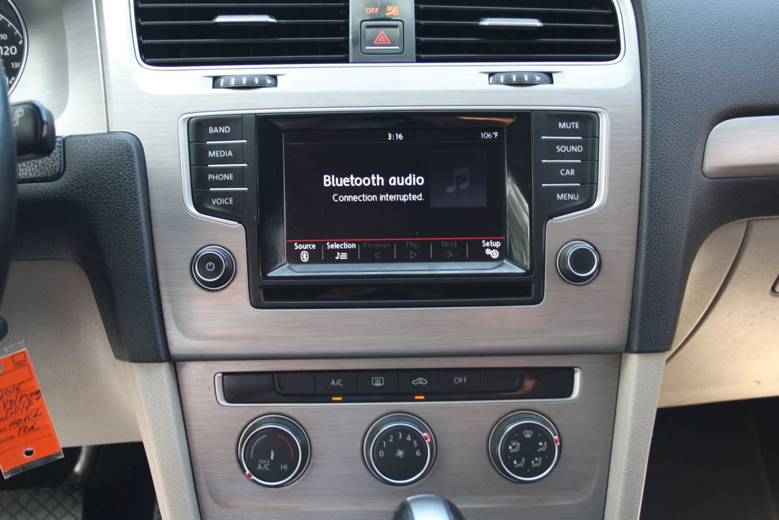 Used 2015 Volkswagen Golf S FWD image 27