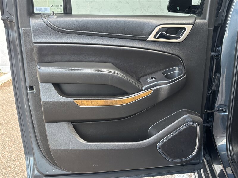 Used 2019 GMC Yukon XL Denali AWD/4WD image 51