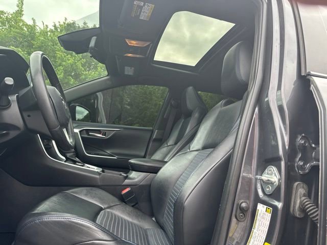 Used 2019 Toyota RAV4 XSE AWD/4WD image 25