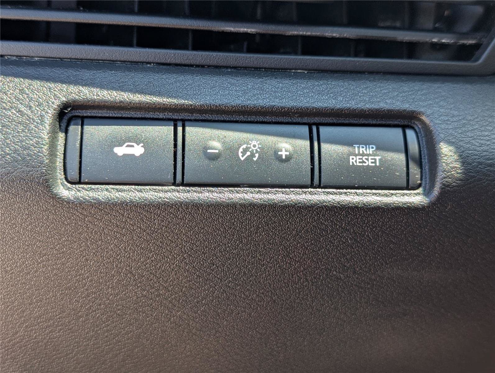 Used 2024 Nissan Altima 2.5 SV FWD image 20