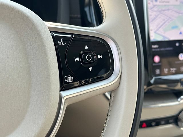 Certified 2025 Volvo XC60 B5 Ultra w/ Protection Package Premier AWD/4WD image 28