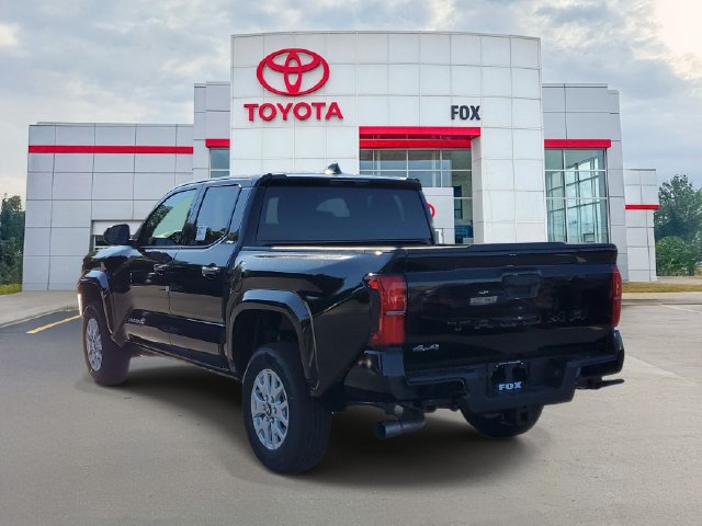 New 2026 Toyota Tacoma SR5 AWD/4WD image 3