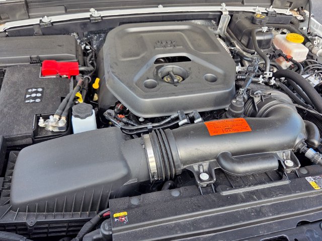 Certified 2026 Jeep Wrangler Sport AWD/4WD image 10
