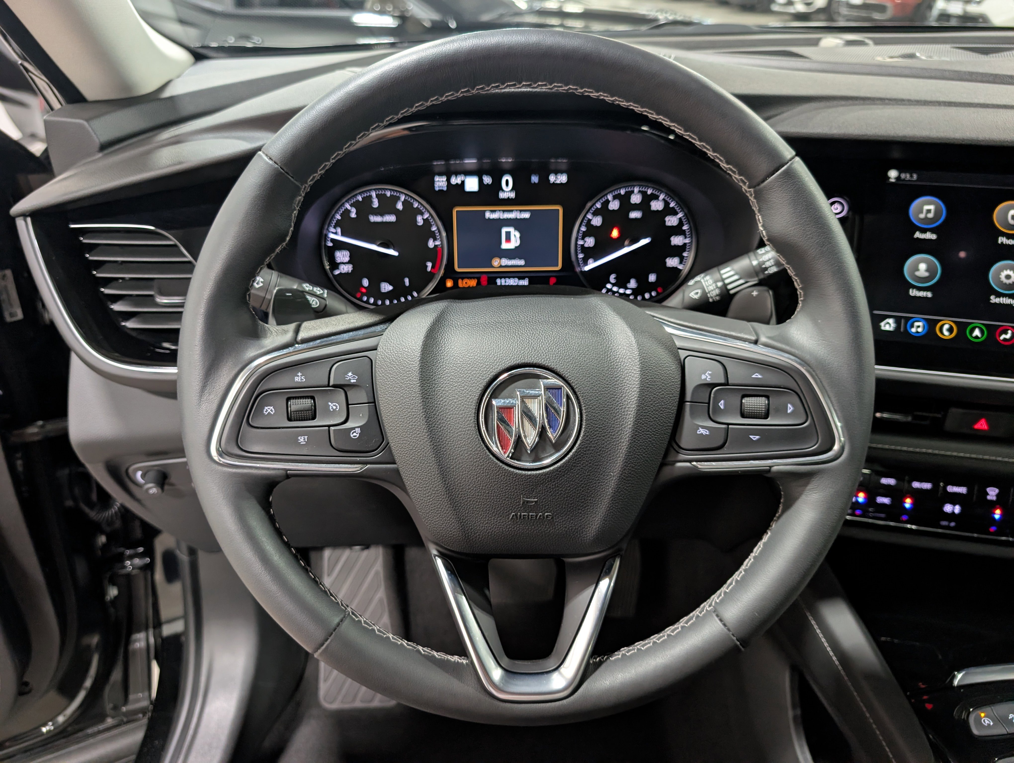 Used 2023 Buick Envision Avenir image 16