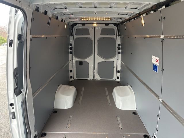 New 2025 Mercedes-Benz Sprinter 4500 image 30