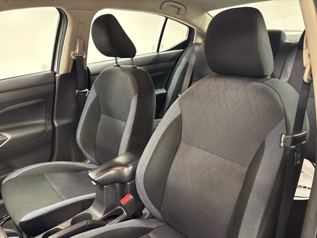 Used 2025 Nissan Versa SV image 24