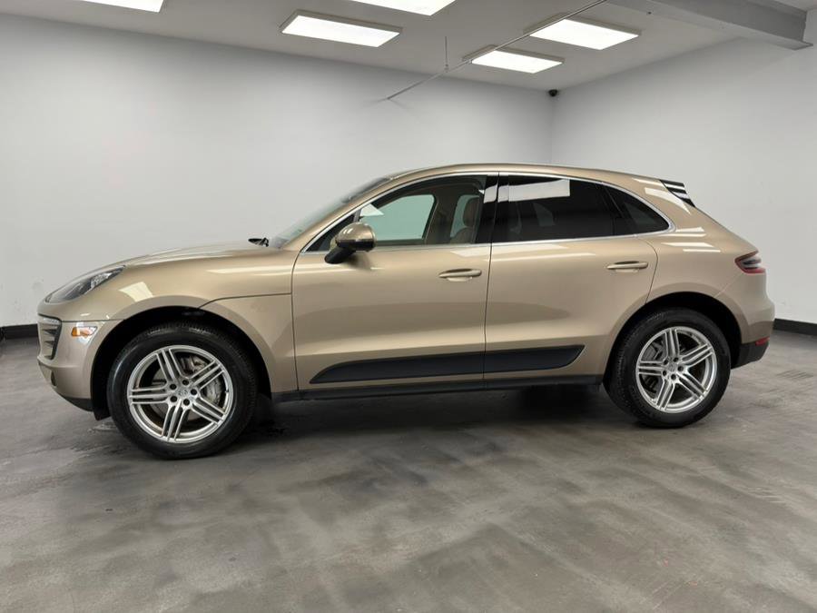 Used 2015 Porsche Macan S w/ Infotainment Package image 3