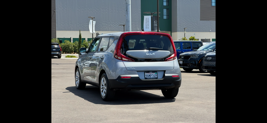 Used 2022 Kia Soul LX FWD image 32