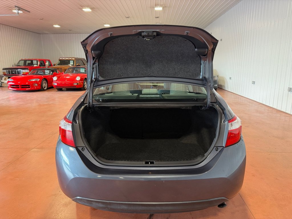 Used 2015 Toyota Corolla L FWD image 32