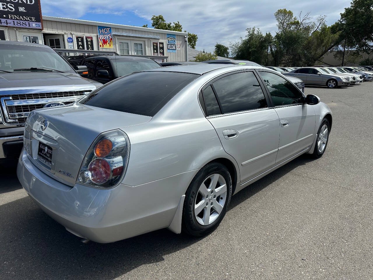 Used 2002 Nissan Altima 2.5 SL FWD image 4