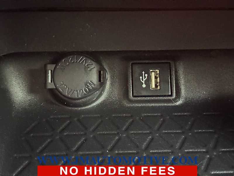 Used 2023 Toyota RAV4 XLE image 38