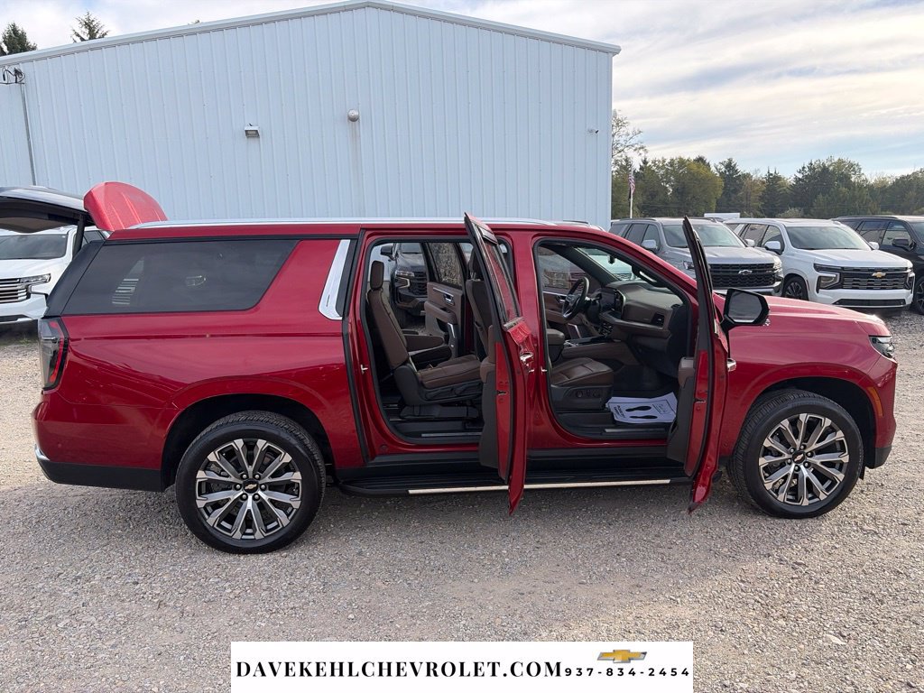 Used 2026 Chevrolet Suburban High Country w/ Sun And Tow Package AWD/4WD image 40