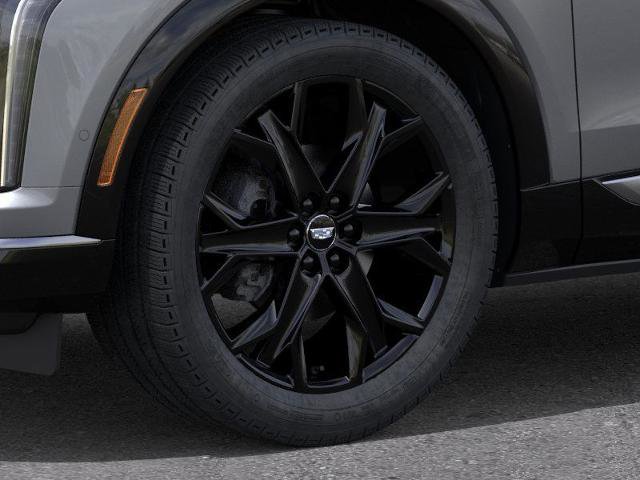 New 2025 Cadillac Optiq Luxury 1 w/ LPO, ONYX Package image 9