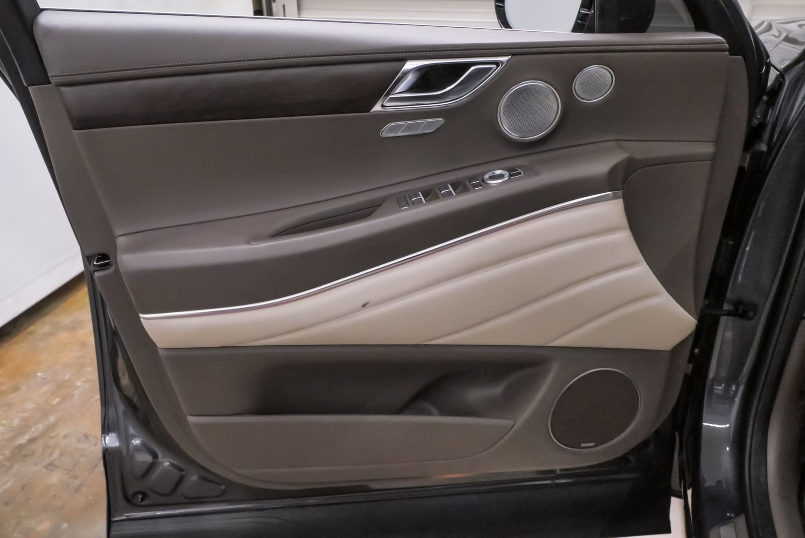 Certified 2023 Genesis GV80 3.5T Advanced + AWD/4WD image 26