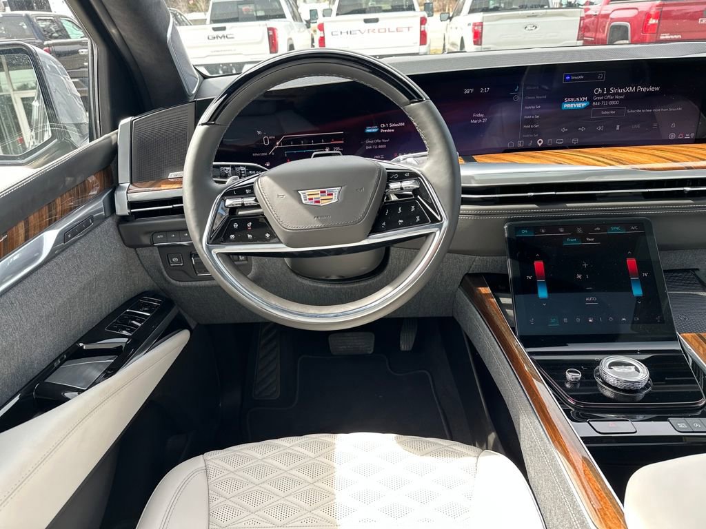 Used 2025 Cadillac Escalade Sport Platinum w/ LPO, ONYX Package image 15