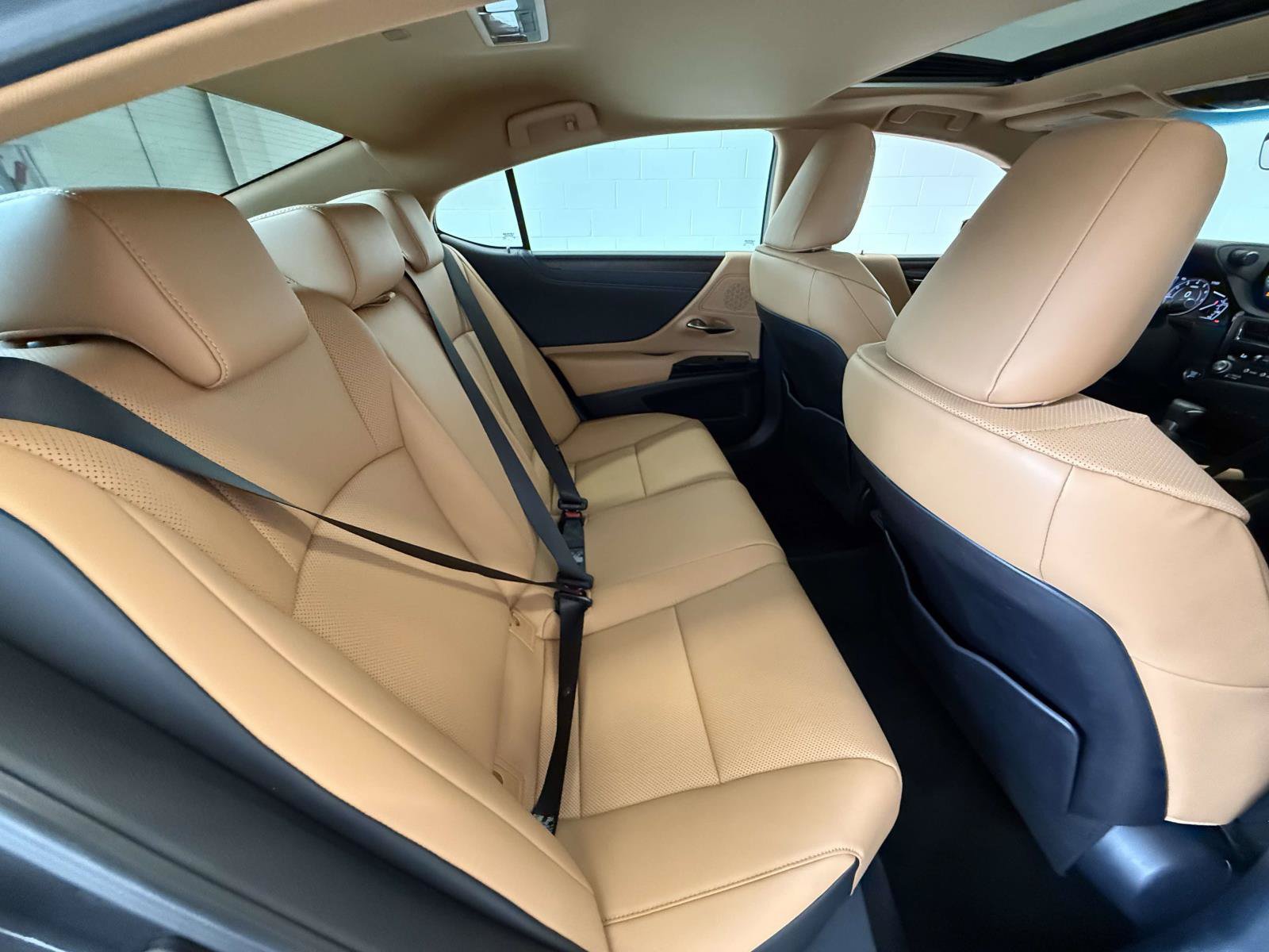Certified 2024 Lexus ES 350 w/ Premium Package FWD image 16