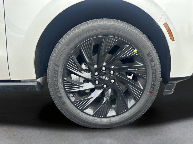 New 2026 Lincoln Navigator Reserve w/ Jet Appearance Package AWD/4WD image 8