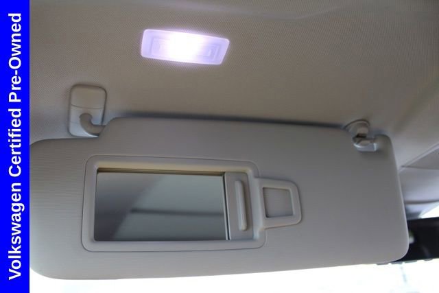 Used 2025 Volkswagen Taos SE w/ Panoramic Sunroof Package AWD/4WD image 46