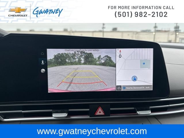 Used 2025 Hyundai Elantra SEL FWD image 18