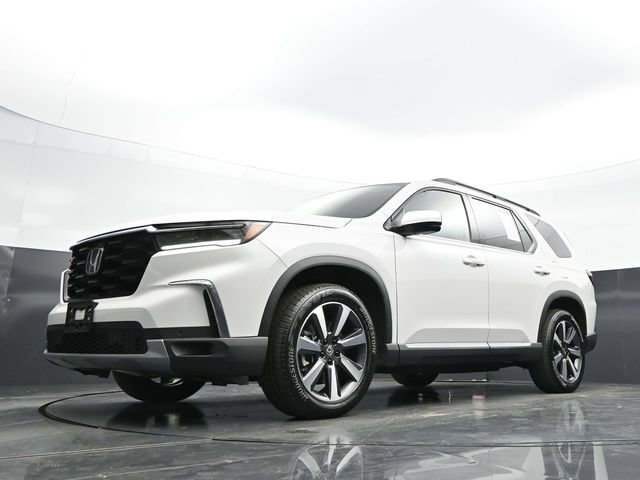 Used 2025 Honda Pilot Touring image 36
