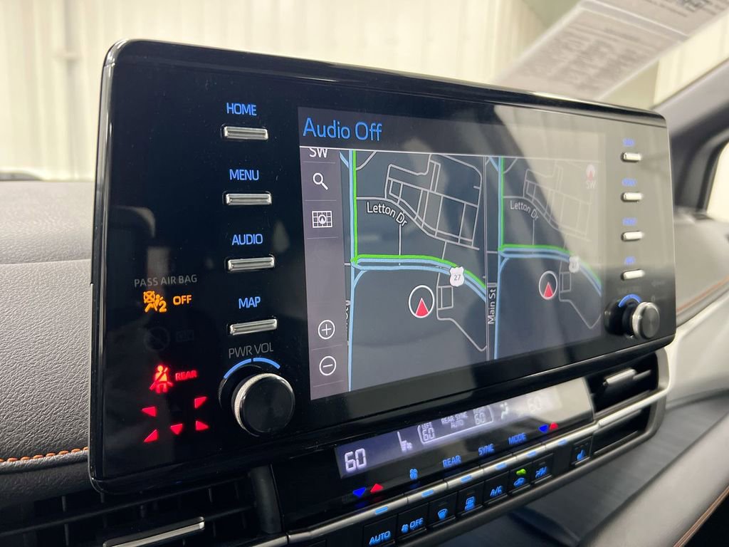 Used 2022 Toyota Sienna XSE image 15