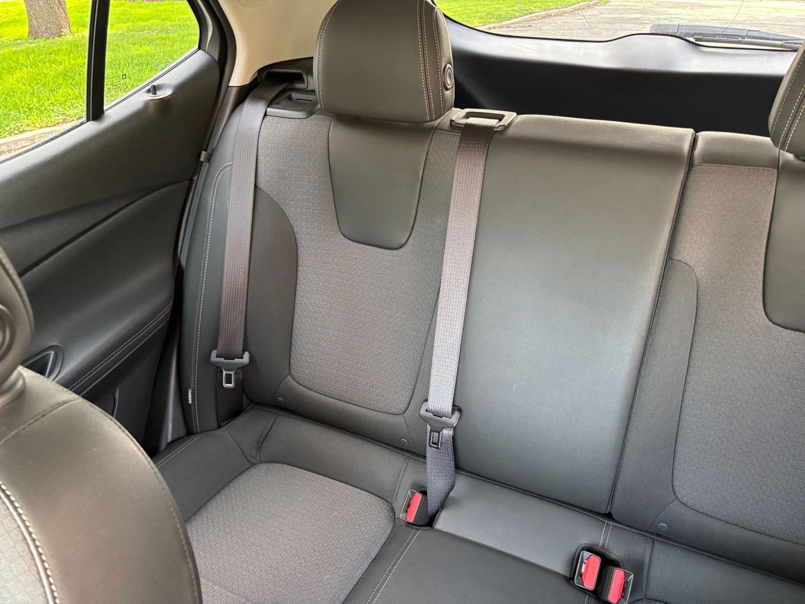 Used 2025 Buick Encore GX Preferred FWD image 34