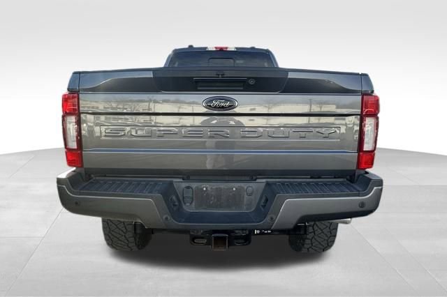 Used 2022 Ford F350 Lariat w/ Black Appearance Package image 7