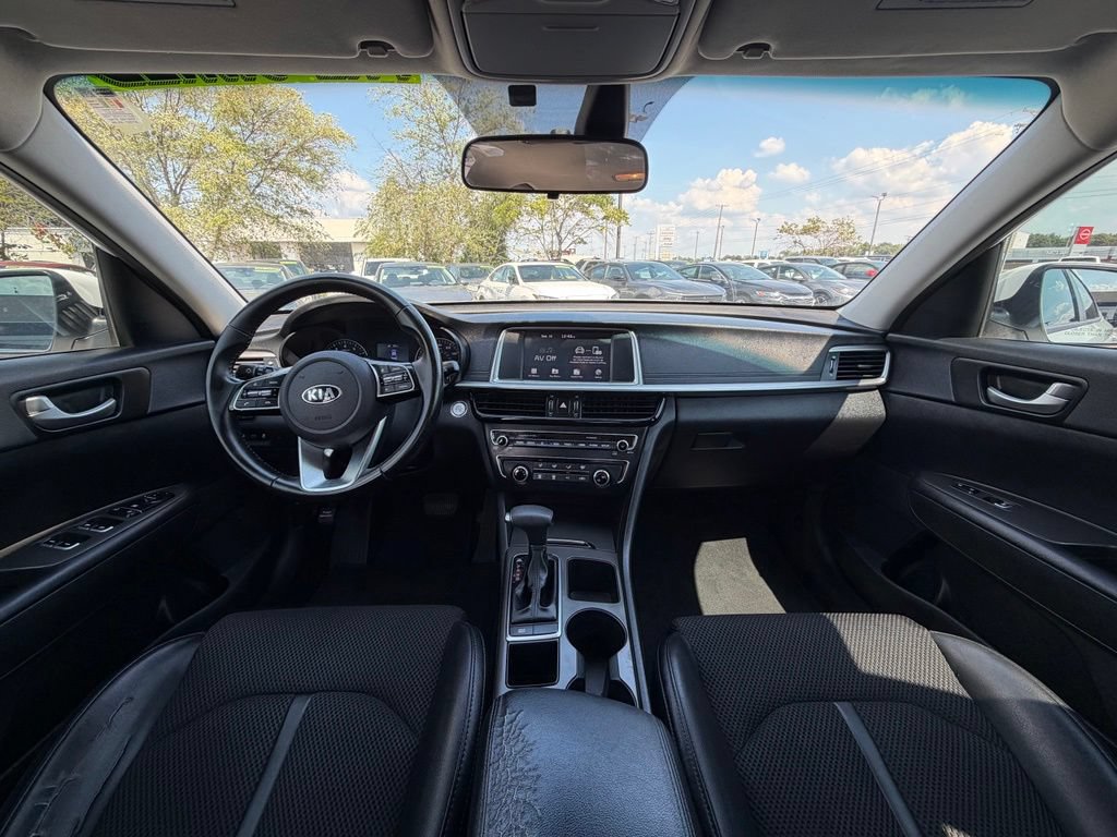 Used 2020 Kia Optima S FWD image 28