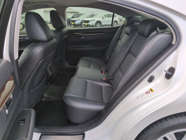 Used 2014 Lexus ES 350 w/ Premium Package FWD image 15