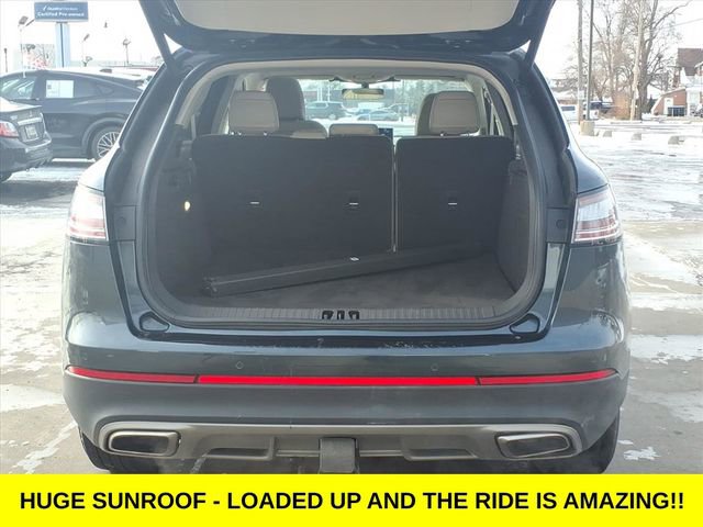 Used 2023 Lincoln Nautilus Reserve w/ Class II Trailer Tow Package image 8