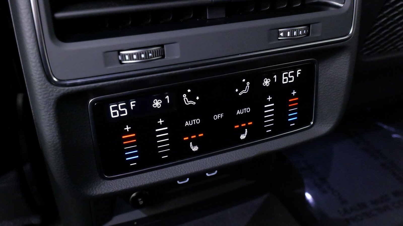 Used 2025 Audi Q7 3.0T Prestige w/ Prestige Package image 47