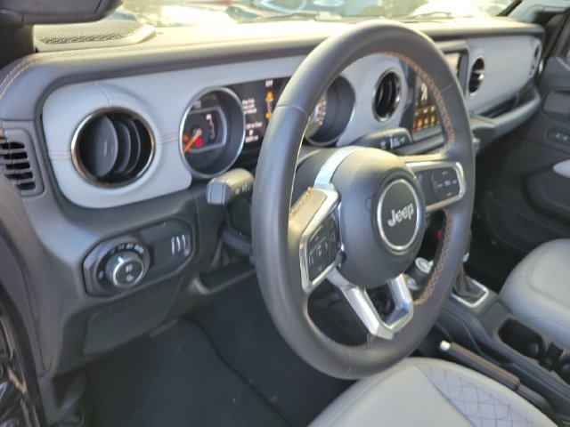 Used 2023 Jeep Gladiator Overland AWD/4WD image 29