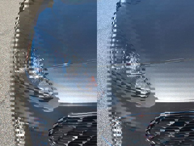 Used 2021 Ford Escape SEL w/ Technology Package image 11