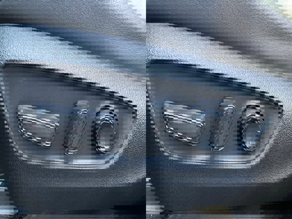 Certified 2022 Toyota Sienna XSE image 14