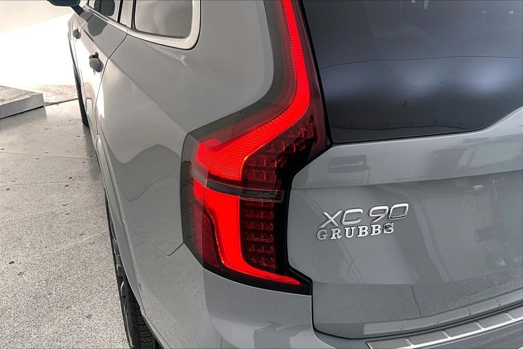 New 2026 Volvo XC90 T8 Plus w/ Protection Package Premier AWD/4WD image 34