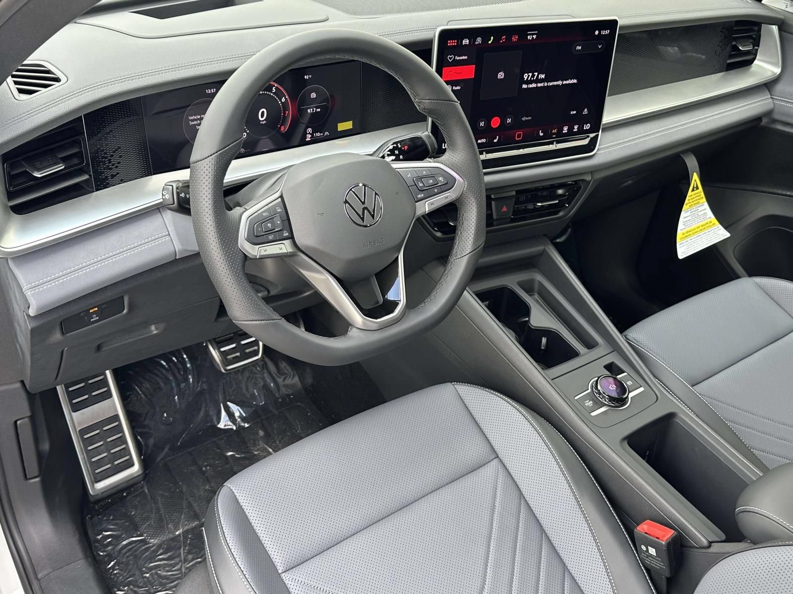 New 2026 Volkswagen Tiguan SE R-Line AWD/4WD image 10