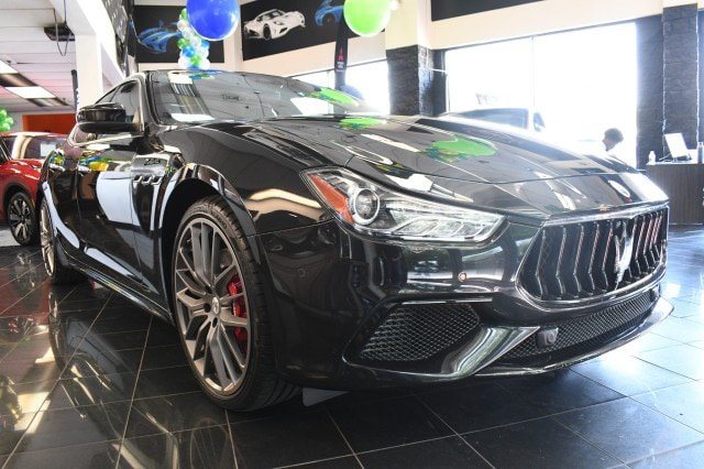 Used 2022 Maserati Ghibli Modena Q4 AWD/4WD image 3