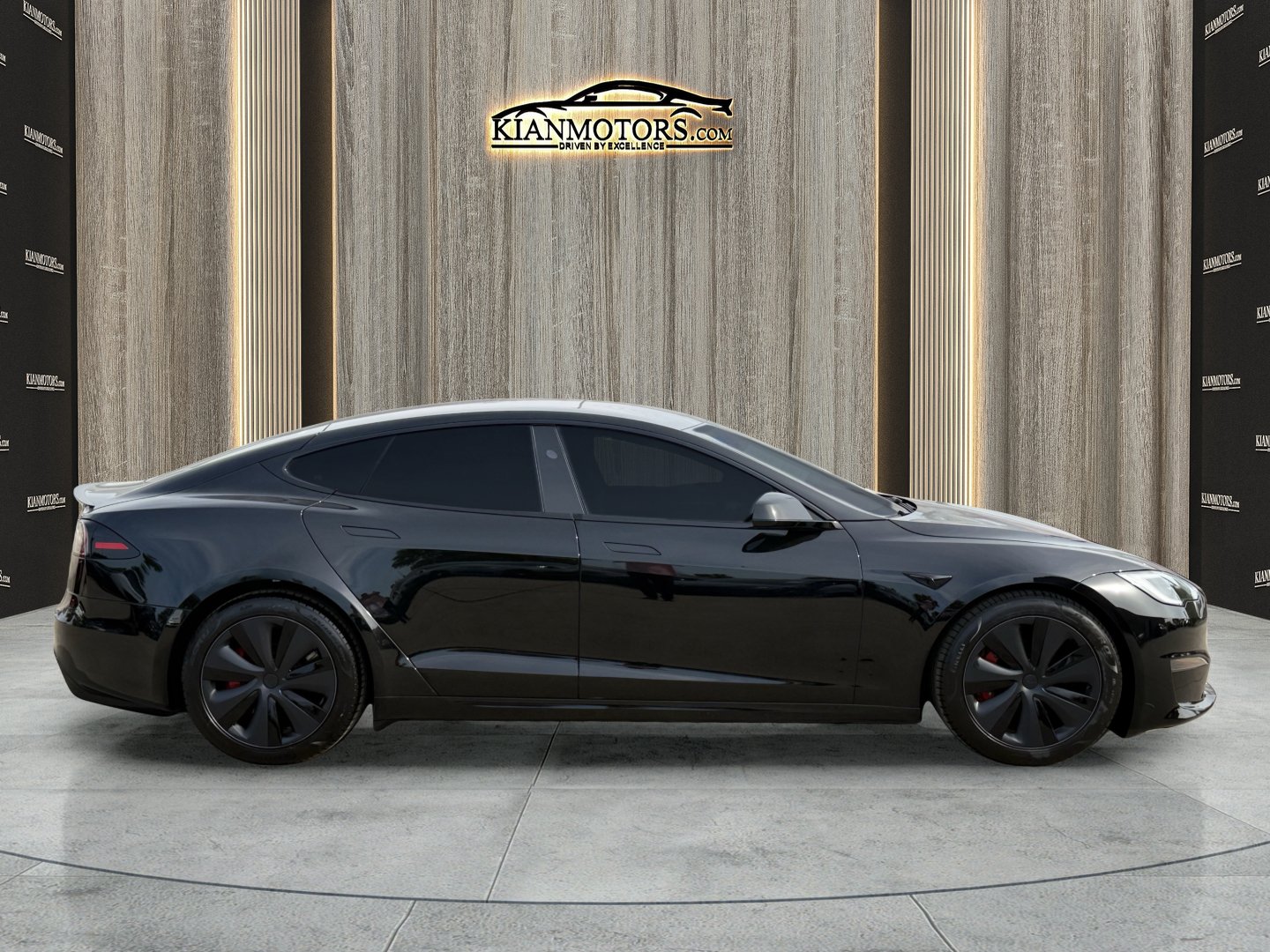 Used 2024 Tesla Model S Plaid AWD/4WD image 11