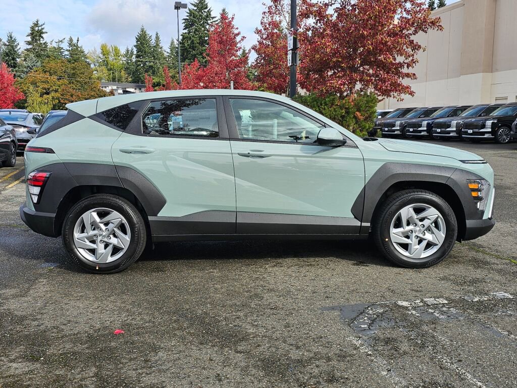 New 2026 Hyundai Kona SE image 8