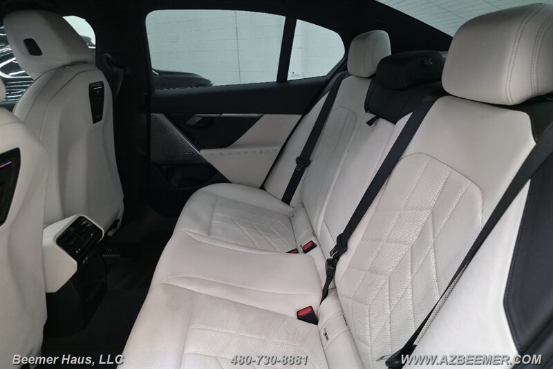 Used 2024 BMW 530i w/ M Sport Package RWD image 22