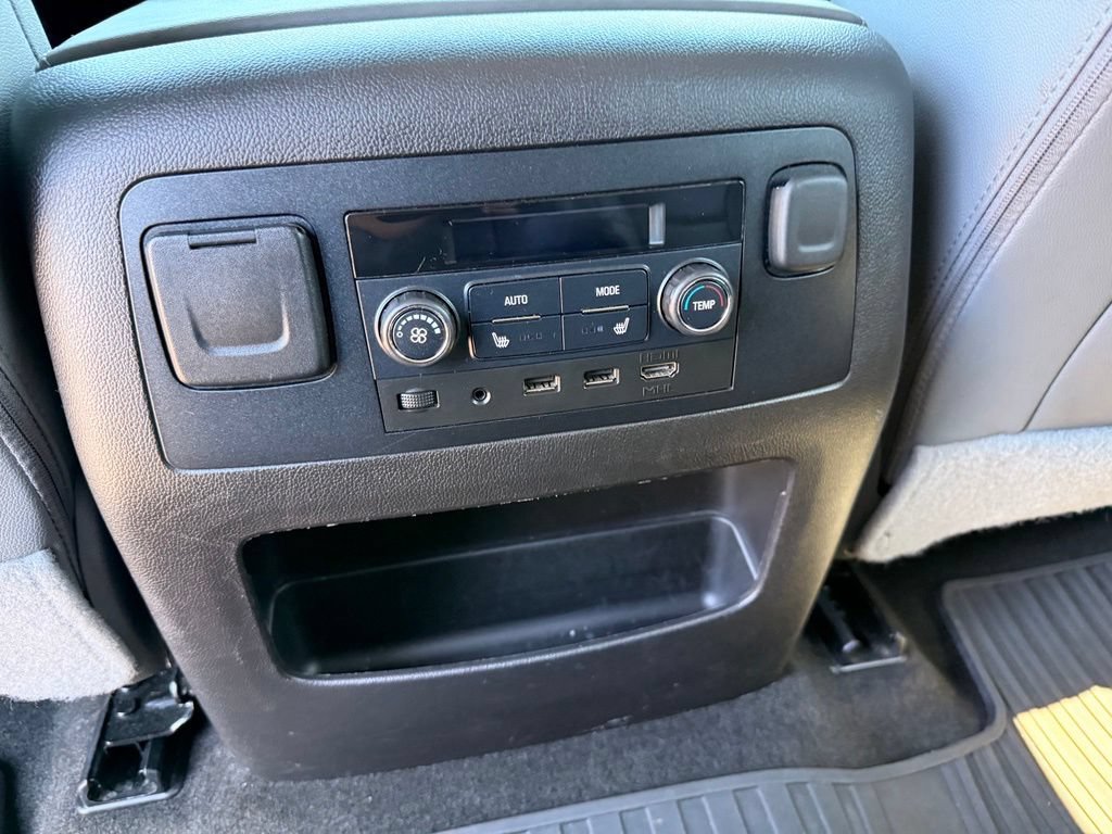 Used 2017 Chevrolet Suburban LT w/ LT Signature Package AWD/4WD image 16